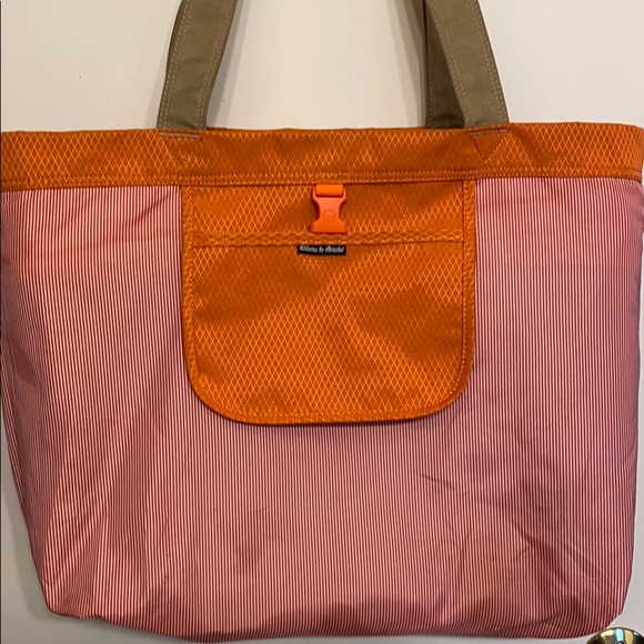 Hershel- Terrace Tote Bag - Picture 8 of 9